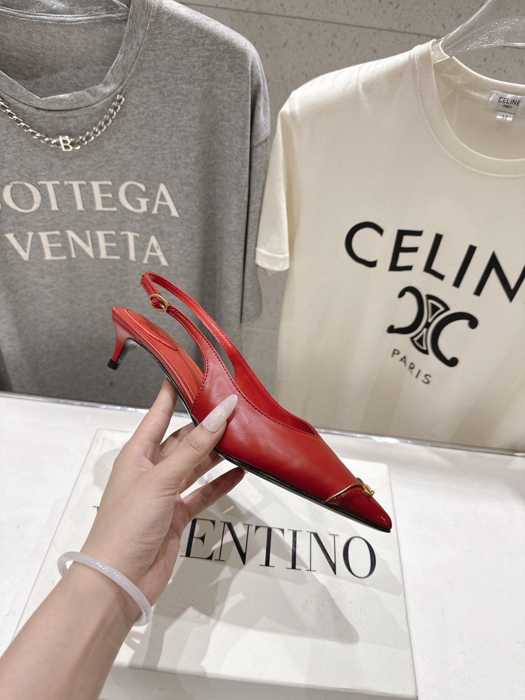 高版本出厂  ～New～顶级制作·Valentino·华伦天奴〰️2026ss官方最新款高跟鞋单鞋时装凉