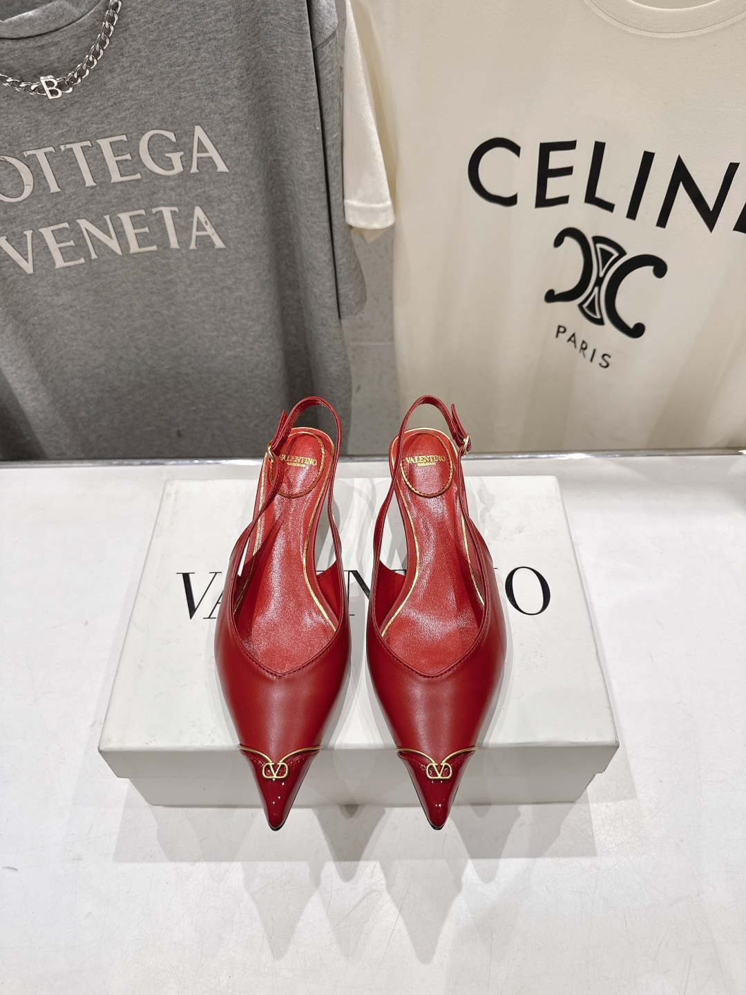 高版本出厂  ～New～顶级制作·Valentino·华伦天奴〰️2026ss官方最新款高跟鞋单鞋时装凉