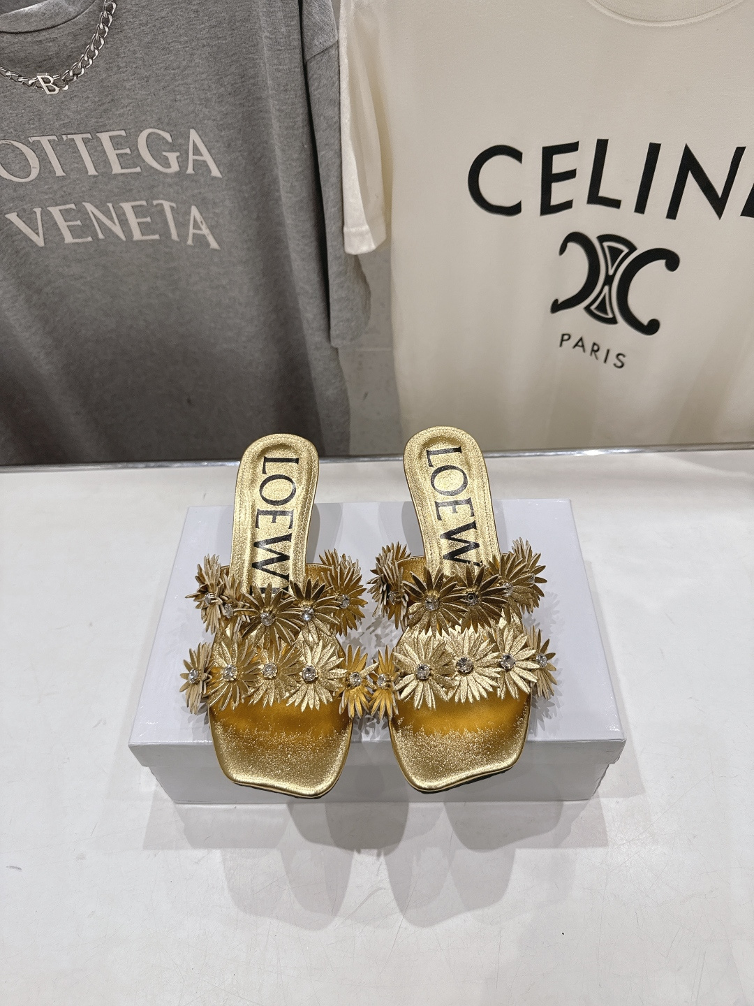 高版本出厂  LOEWE/罗意威F036 2026/ss新品复古风水钻高跟拖鞋～小红书、外网火爆款最近大