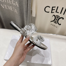 高版本出厂 LOEWE/罗意威F036 2026/ss新品复古风水钻平底拖鞋~小红书、外网火爆款最近大 高版本出厂 LOEWE/罗意威F036 2026/ss新品复古风水钻平底拖鞋~小红书、外网火爆款最近大
