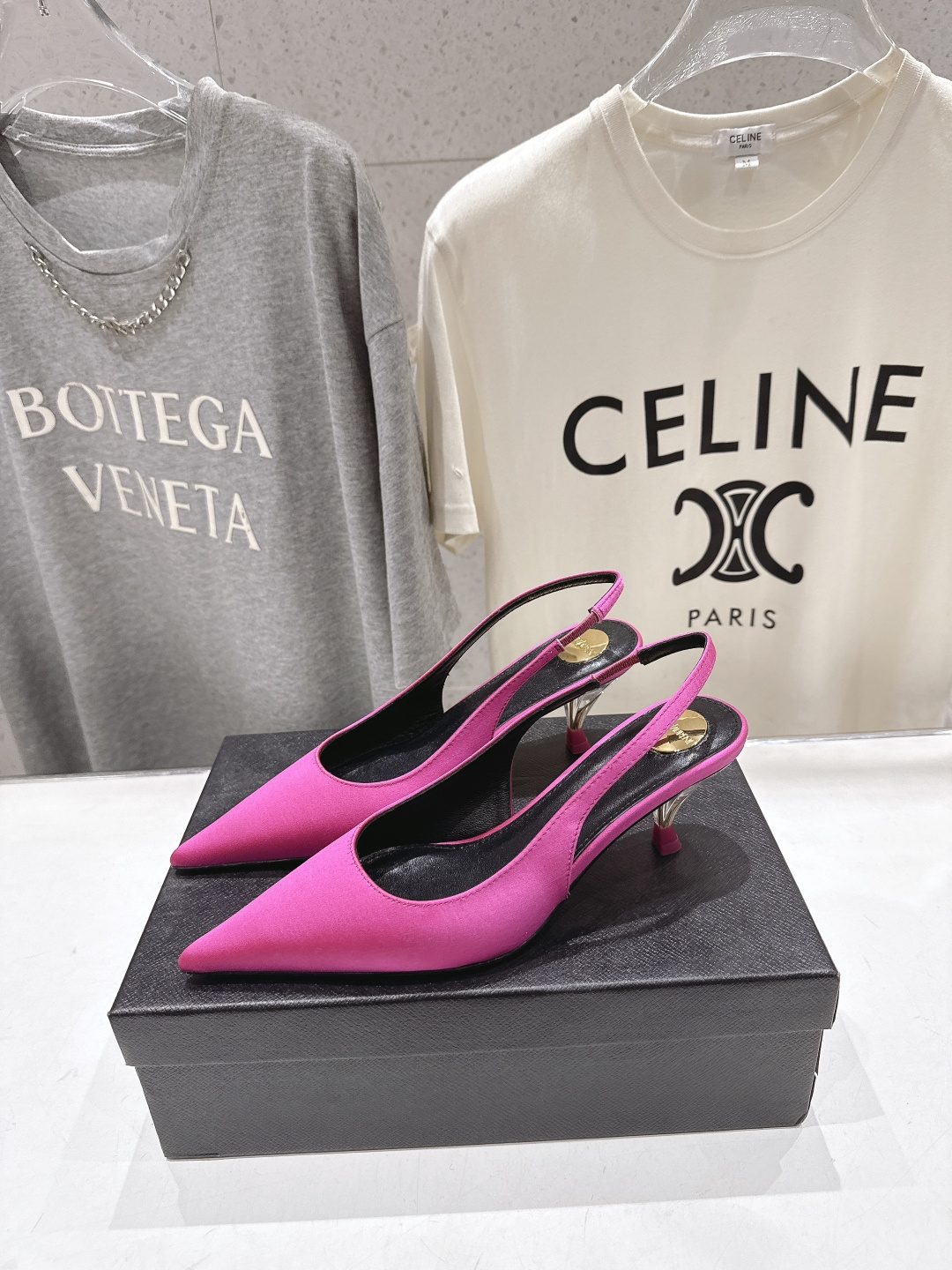 高版本出厂 「SAINT LAURENT*」圣罗兰ysl F030 26ss全新走秀新款后空高跟鞋凉鞋唯