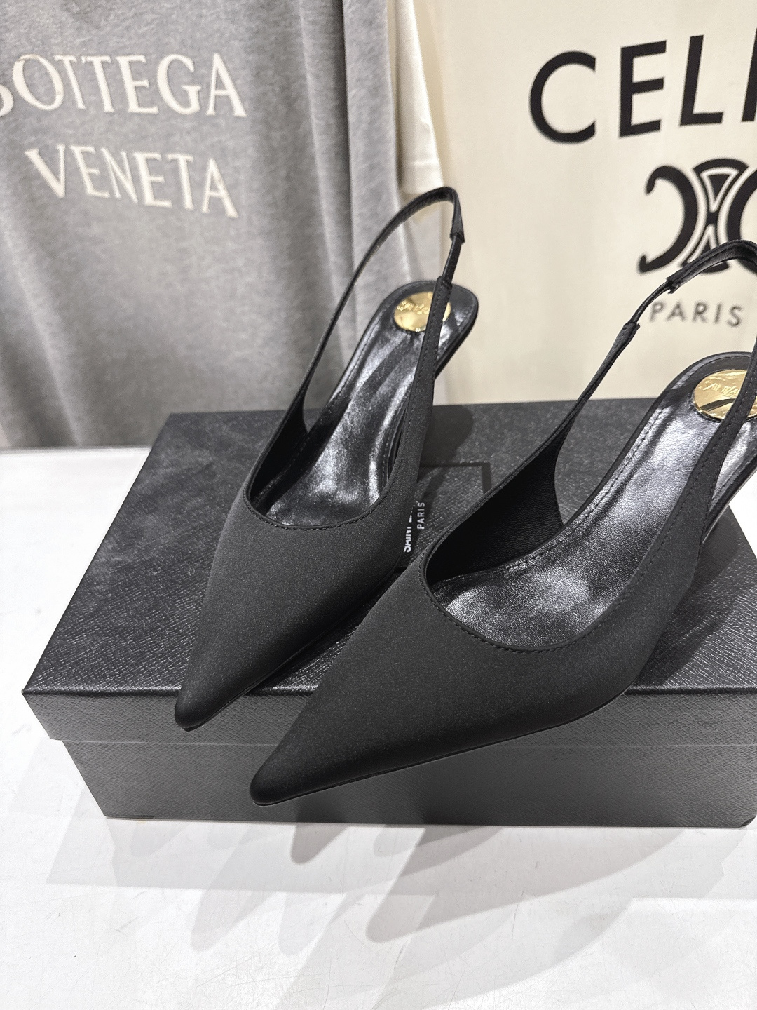 高版本出厂 「SAINT LAURENT*」圣罗兰ysl F030 26ss全新走秀新款后空高跟鞋凉鞋唯