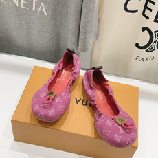 高版本出厂 Louis Vuitton ss26 new arrival LV驴牌新款玛丽珍平底鞋一脚 高版本出厂 Louis Vuitton ss26 new arrival LV驴牌新款玛丽珍平底鞋一脚
