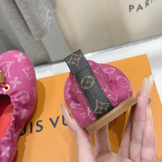 高版本出厂 Louis Vuitton ss26 new arrival LV驴牌新款玛丽珍平底鞋一脚 高版本出厂 Louis Vuitton ss26 new arrival LV驴牌新款玛丽珍平底鞋一脚