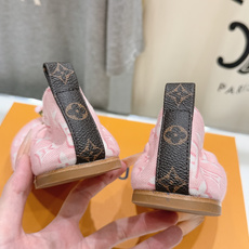 高版本出厂 Louis Vuitton ss26 new arrival LV驴牌新款玛丽珍平底鞋一脚 高版本出厂 Louis Vuitton ss26 new arrival LV驴牌新款玛丽珍平底鞋一脚
