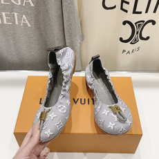 高版本出厂 Louis Vuitton ss26 new arrival LV驴牌新款玛丽珍平底鞋一脚 高版本出厂 Louis Vuitton ss26 new arrival LV驴牌新款玛丽珍平底鞋一脚