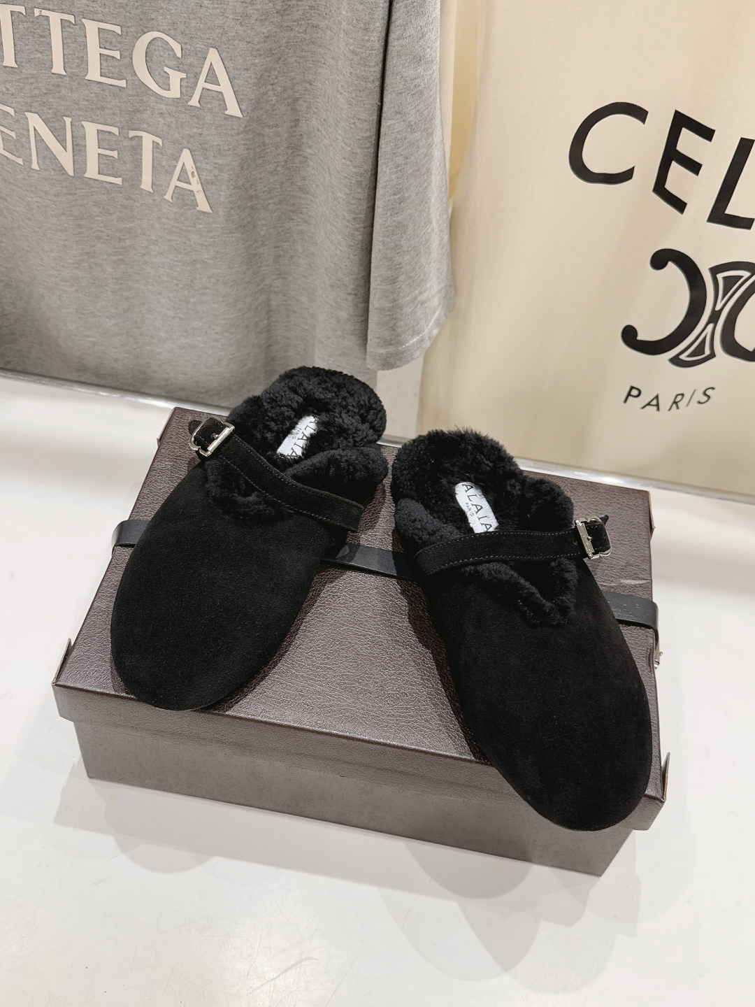 高版本出厂  半拖 独家新品 Alaia 阿莱亚 F027 26ss/秋冬走秀款羊毛里平底鞋玛丽珍芭蕾舞