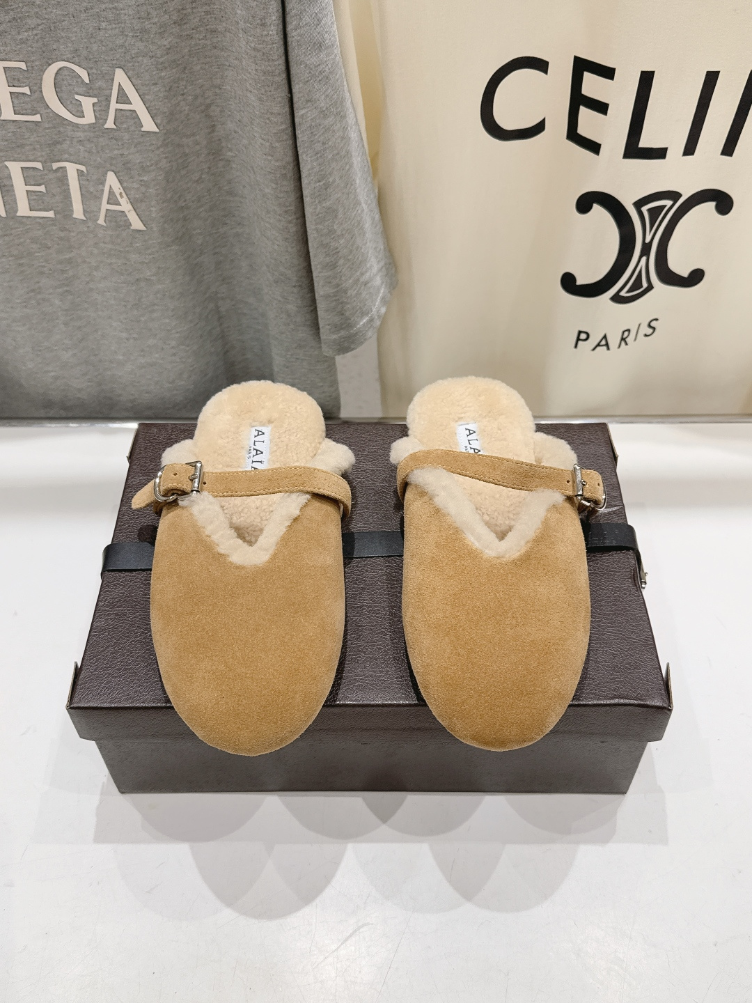 高版本出厂  半拖 独家新品 Alaia 阿莱亚 F027 26ss/秋冬走秀款羊毛里平底鞋玛丽珍芭蕾舞