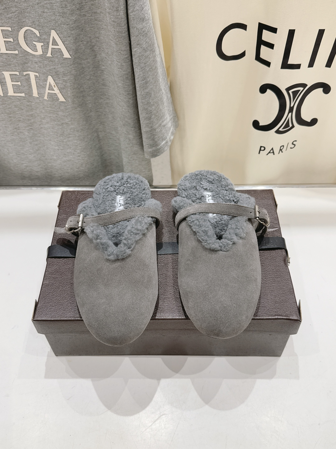 高版本出厂  半拖 独家新品 Alaia 阿莱亚 F027 26ss/秋冬走秀款羊毛里平底鞋玛丽珍芭蕾舞