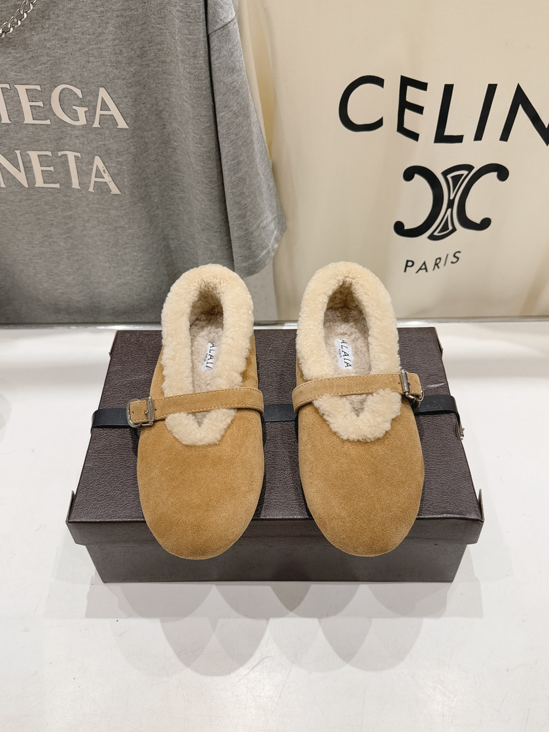 高版本出厂   独家新品 Alaia 阿莱亚 F027 26ss/秋冬走秀款羊毛里平底鞋玛丽珍芭蕾舞鞋休