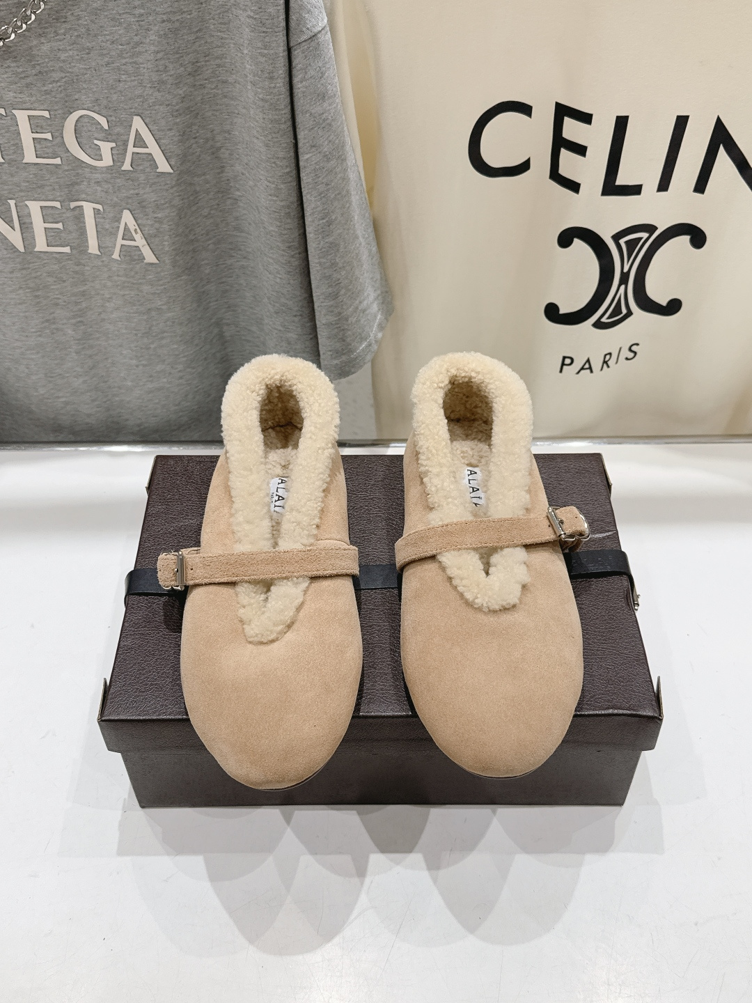 高版本出厂   独家新品 Alaia 阿莱亚 F027 26ss/秋冬走秀款羊毛里平底鞋玛丽珍芭蕾舞鞋休