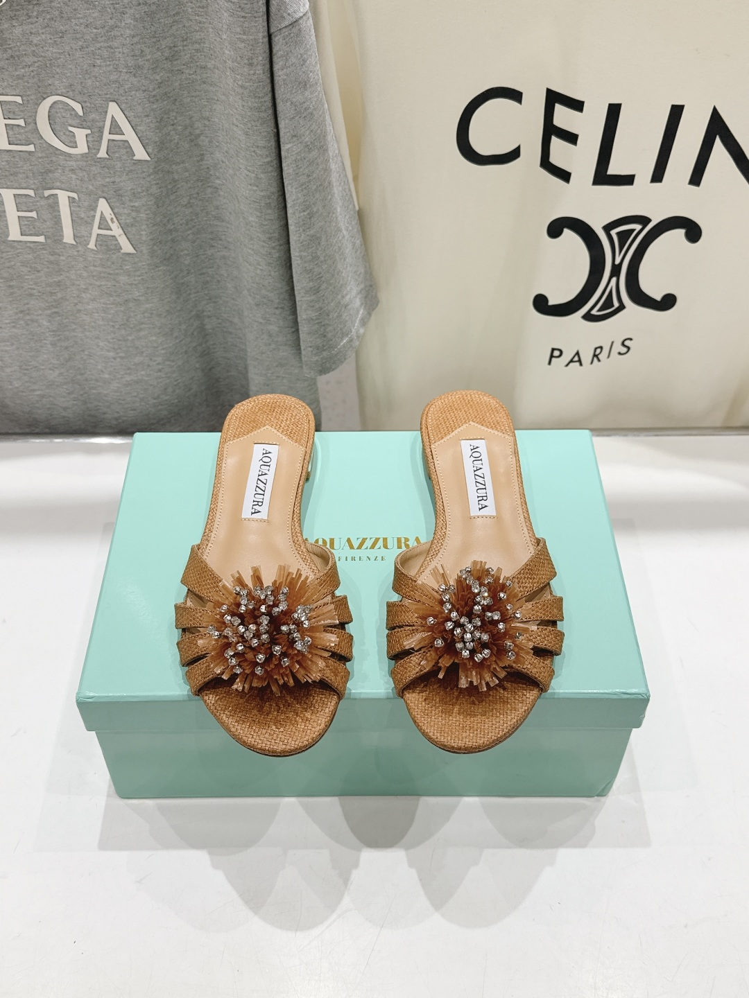 高版本出厂 「ᴀqᴜᴀᴢᴢᴜʀᴀ」AQUAZZURA/菠萝F072 2026ss夏季新款花朵平底拖鞋__