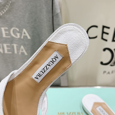 高版本出厂 「ᴀqᴜᴀᴢᴢᴜʀᴀ」AQUAZZURA/菠萝F072 2026ss夏季新款花朵平底拖鞋__ 高版本出厂 「ᴀqᴜᴀᴢᴢᴜʀᴀ」AQUAZZURA/菠萝F072 2026ss夏季新款花朵平底拖鞋__