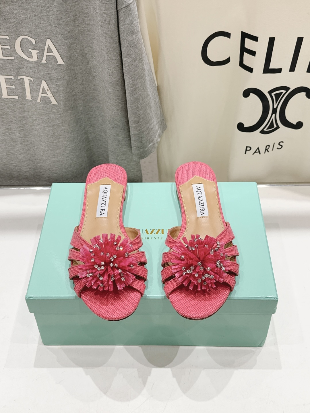 高版本出厂 「ᴀqᴜᴀᴢᴢᴜʀᴀ」AQUAZZURA/菠萝F072 2026ss夏季新款花朵平底拖鞋__