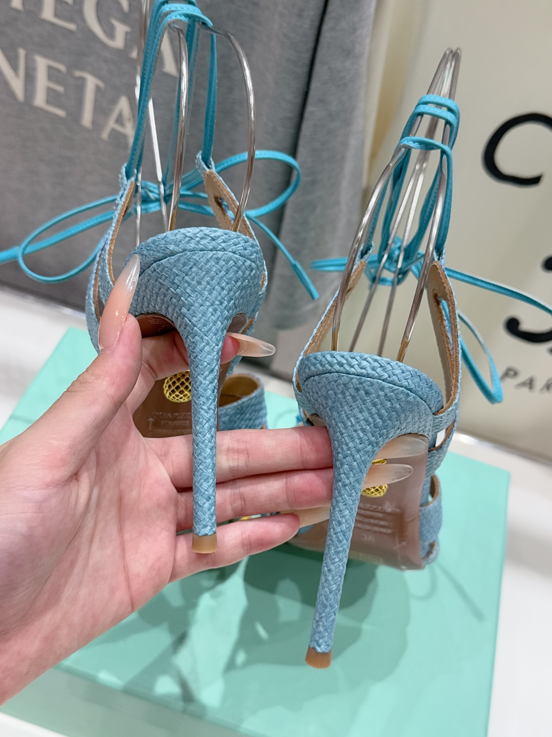 高版本出厂 「ᴀqᴜᴀᴢᴢᴜʀᴀ」AQUAZZURA/菠萝F072 2026ss夏季新款花朵高跟鞋凉鞋_