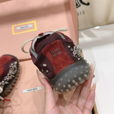 高版本出厂 钻面 MiuMiu/缪缪F022 2026ss新款系带钻面休闲鞋德训鞋~顶级版本今年主推 高版本出厂 钻面 MiuMiu/缪缪F022 2026ss新款系带钻面休闲鞋德训鞋~顶级版本今年主推
