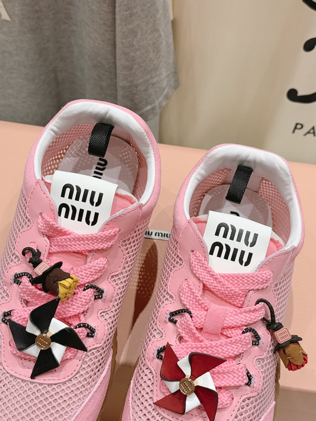 高版本出厂  MiuMiu/缪缪F027 2026ss新款厚底网面休闲运动鞋阿甘鞋德训鞋休闲增高百搭潮鞋