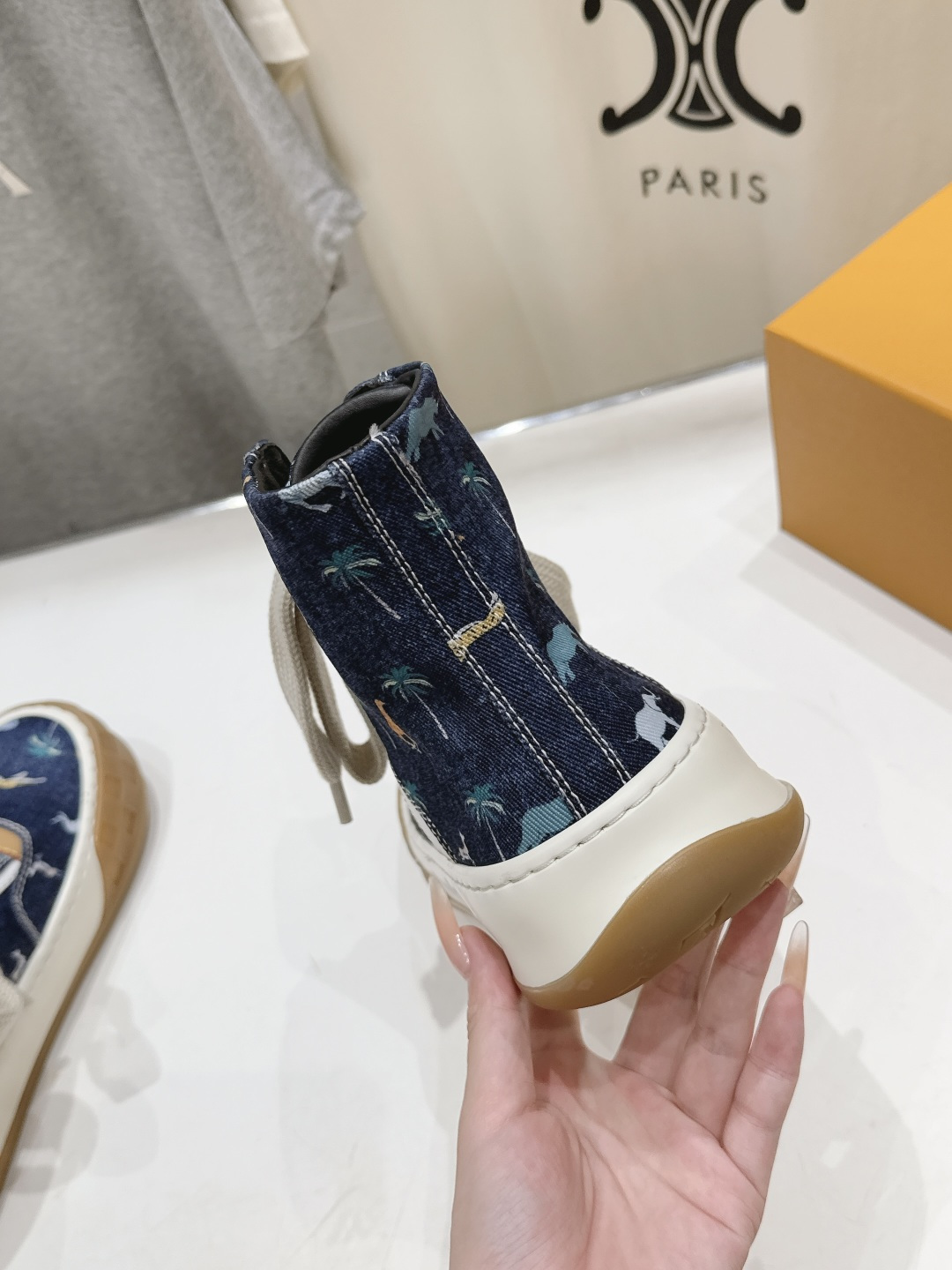高版本出厂 情侣款  LOUIS VUITTON～LV路易威登F048 L家驴牌最新Tilted系列厚底