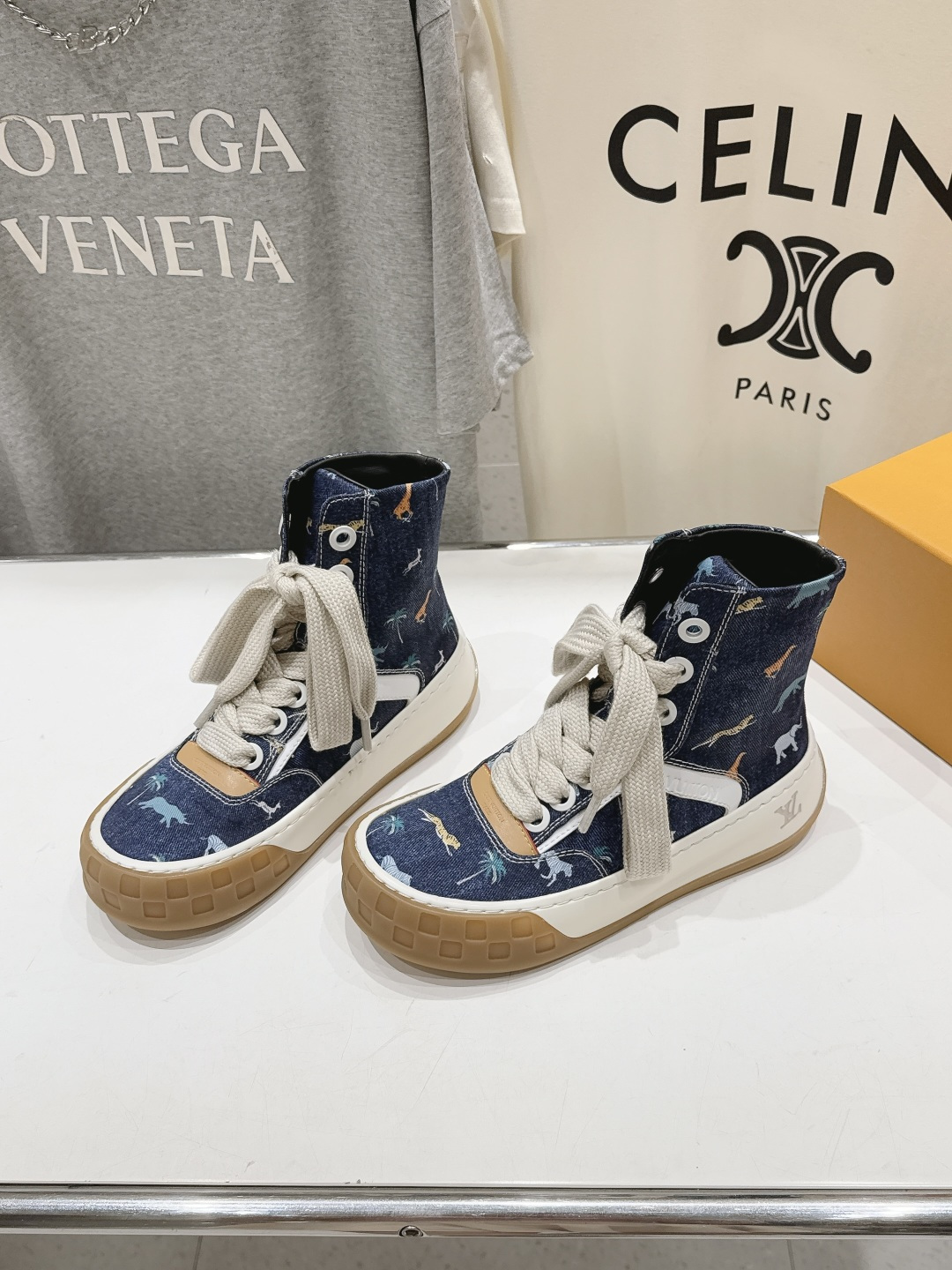 高版本出厂 情侣款  LOUIS VUITTON～LV路易威登F048 L家驴牌最新Tilted系列厚底