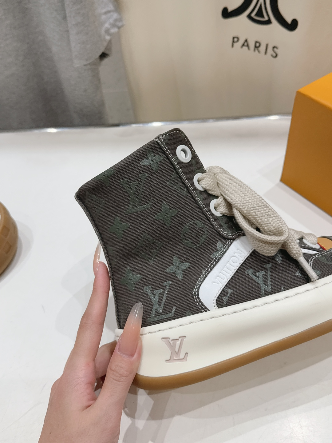 高版本出厂 情侣款  LOUIS VUITTON～LV路易威登F048 L家驴牌最新Tilted系列厚底