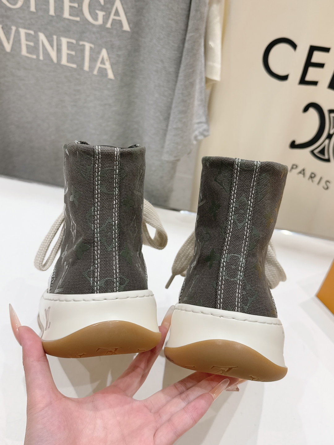 高版本出厂 情侣款  LOUIS VUITTON～LV路易威登F048 L家驴牌最新Tilted系列厚底