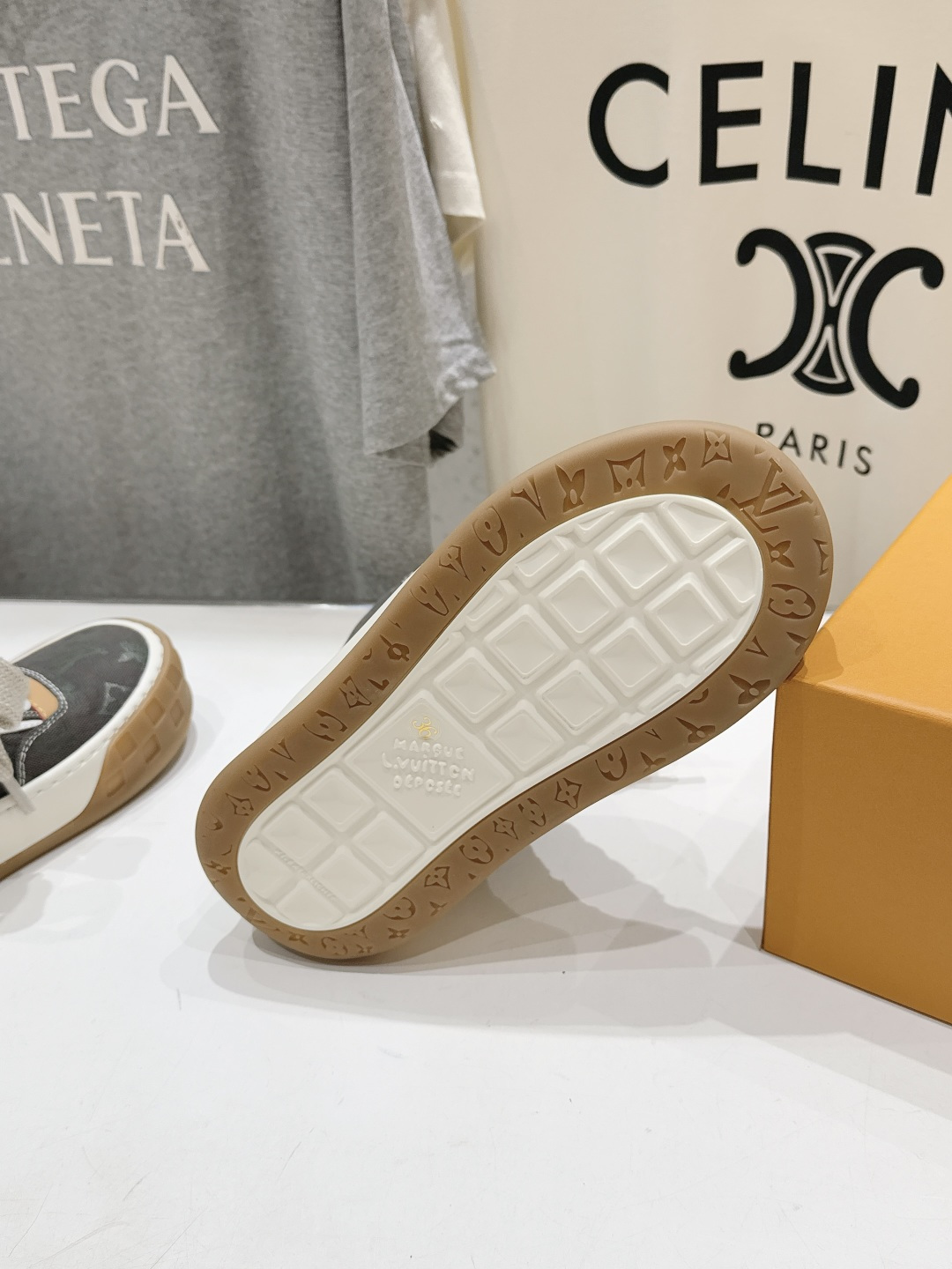 高版本出厂 情侣款  LOUIS VUITTON～LV路易威登F048 L家驴牌最新Tilted系列厚底