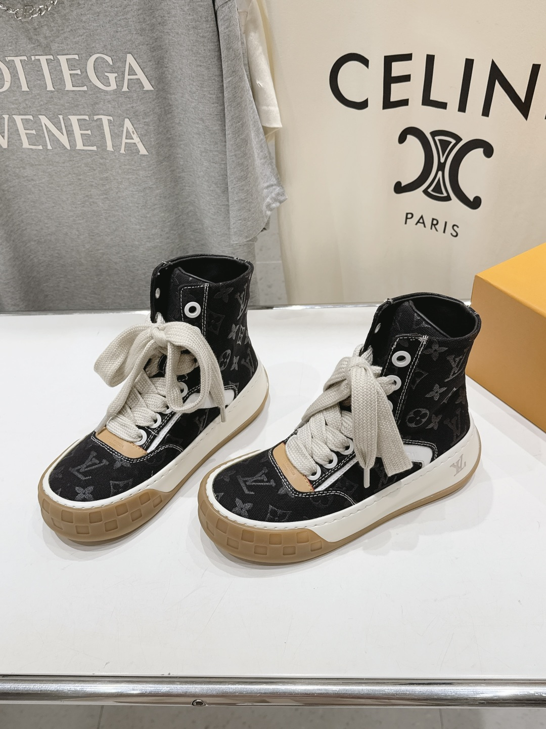 高版本出厂 情侣款  LOUIS VUITTON～LV路易威登F048 L家驴牌最新Tilted系列厚底