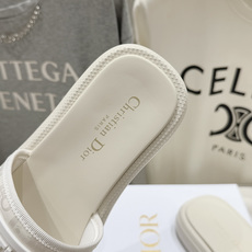 高版本出厂 【高品质】Dior*迪奥D家F019 2026ss夏季新款厚底沙滩拖鞋~经典版型 搭配贴合脚 高版本出厂 【高品质】Dior*迪奥D家F019 2026ss夏季新款厚底沙滩拖鞋~经典版型 搭配贴合脚
