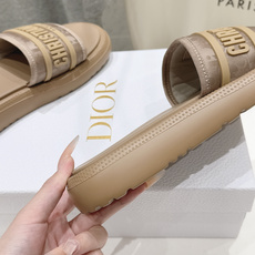 高版本出厂 【高品质】Dior*迪奥D家F019 2026ss夏季新款厚底沙滩拖鞋~经典版型 搭配贴合脚 高版本出厂 【高品质】Dior*迪奥D家F019 2026ss夏季新款厚底沙滩拖鞋~经典版型 搭配贴合脚