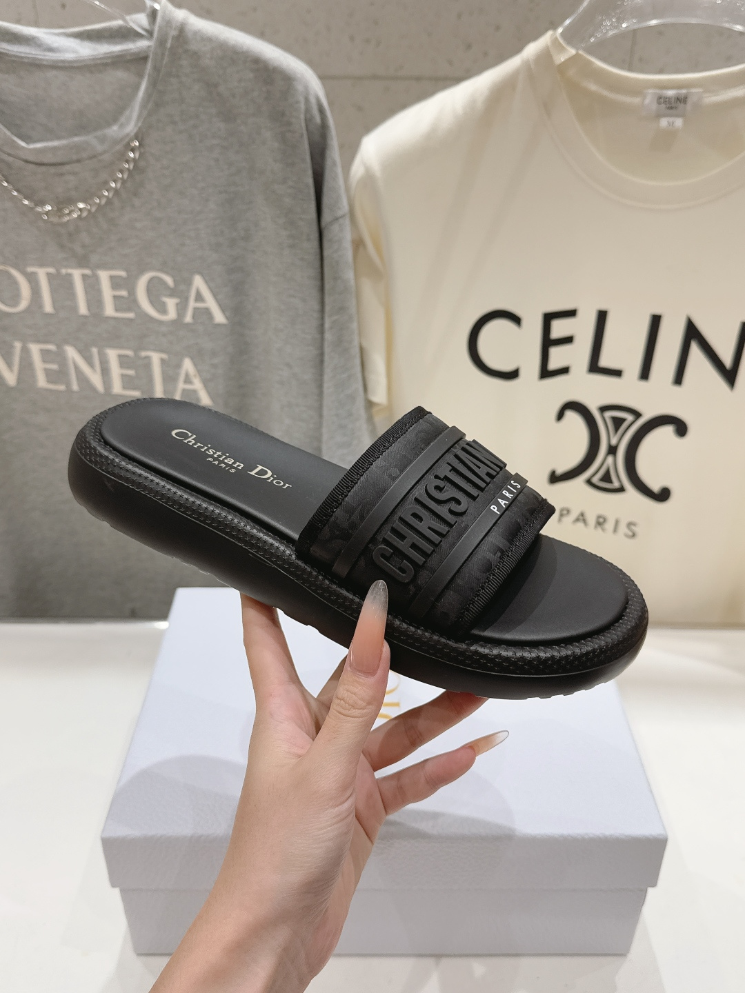 高版本出厂 【高品质】Dior*迪奥D家F019 2026ss夏季新款厚底沙滩拖鞋～经典版型 搭配贴合脚