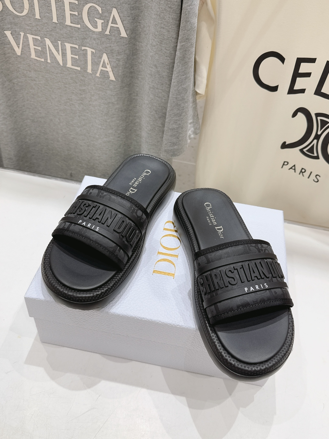 高版本出厂 【高品质】Dior*迪奥D家F019 2026ss夏季新款厚底沙滩拖鞋～经典版型 搭配贴合脚