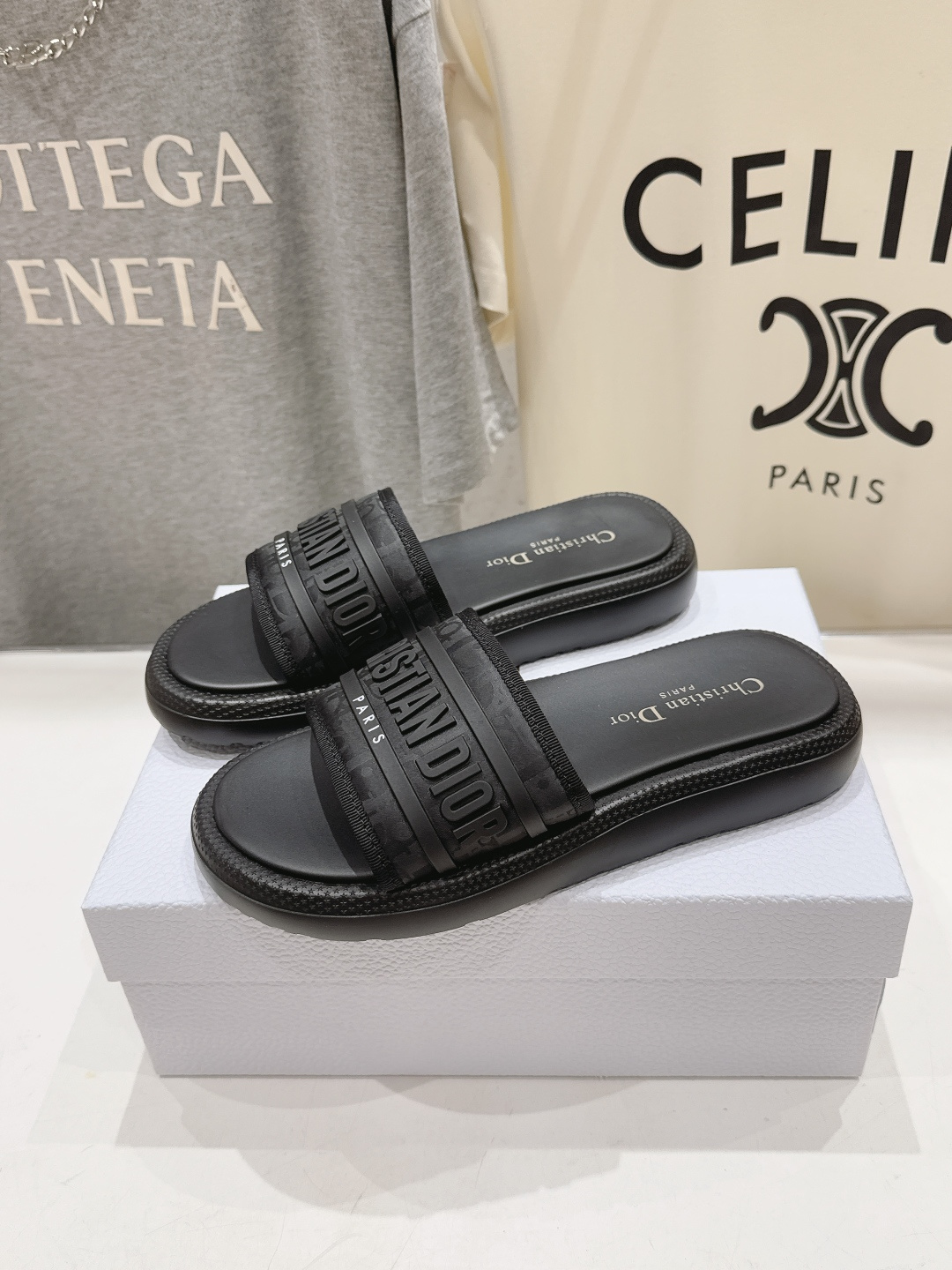 高版本出厂 【高品质】Dior*迪奥D家F019 2026ss夏季新款厚底沙滩拖鞋～经典版型 搭配贴合脚