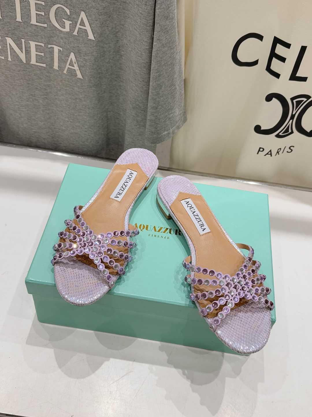 高版本出厂「ᴀqᴜᴀᴢᴢᴜʀᴀ」AQUAZZURA/菠萝F072 2026ss 夏季新款水钻平底拖鞋【市