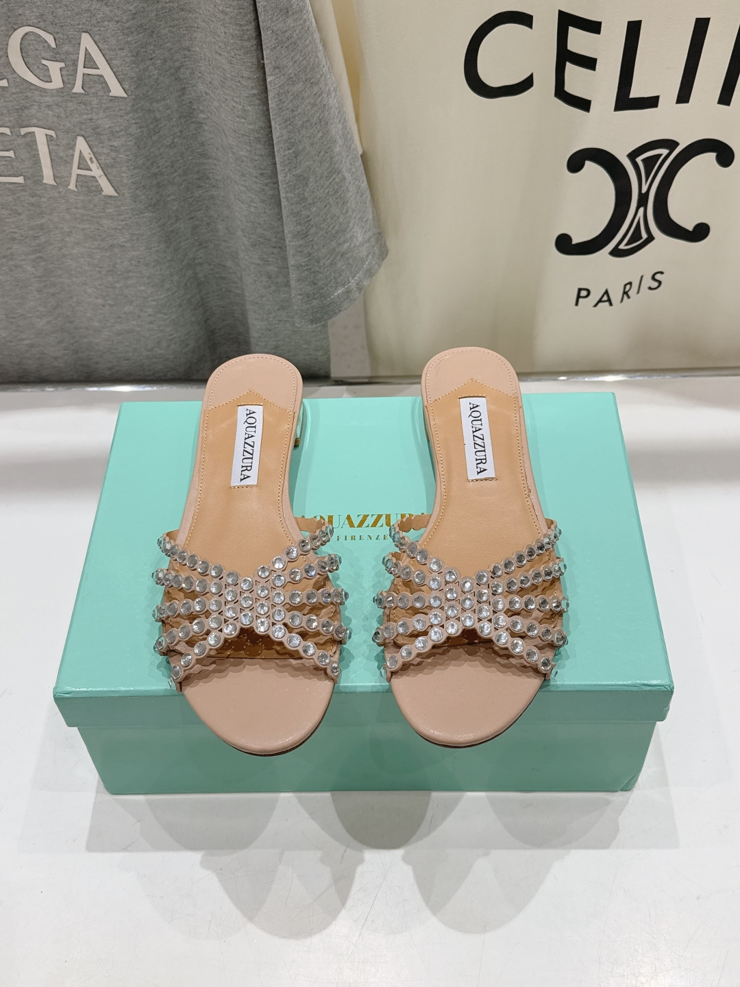 高版本出厂「ᴀqᴜᴀᴢᴢᴜʀᴀ」AQUAZZURA/菠萝F072 2026ss 夏季新款水钻平底拖鞋【市