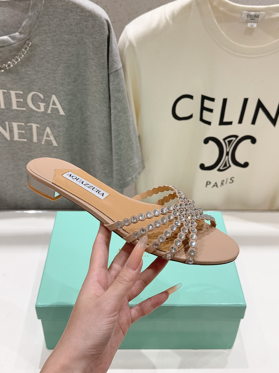 高版本出厂「ᴀqᴜᴀᴢᴢᴜʀᴀ」AQUAZZURA/菠萝F072 2026ss 夏季新款水钻平底拖鞋【市