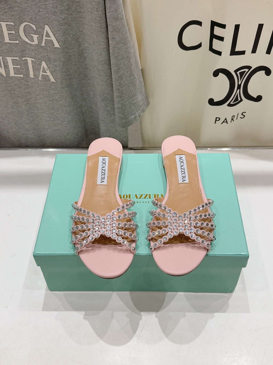 高版本出厂「ᴀqᴜᴀᴢᴢᴜʀᴀ」AQUAZZURA/菠萝F072 2026ss 夏季新款水钻平底拖鞋【市