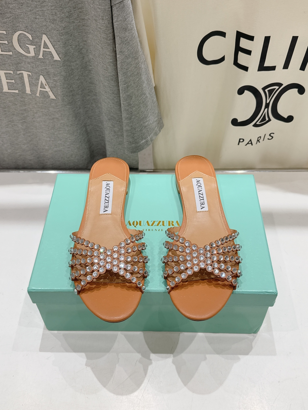 高版本出厂「ᴀqᴜᴀᴢᴢᴜʀᴀ」AQUAZZURA/菠萝F072 2026ss 夏季新款水钻平底拖鞋【市