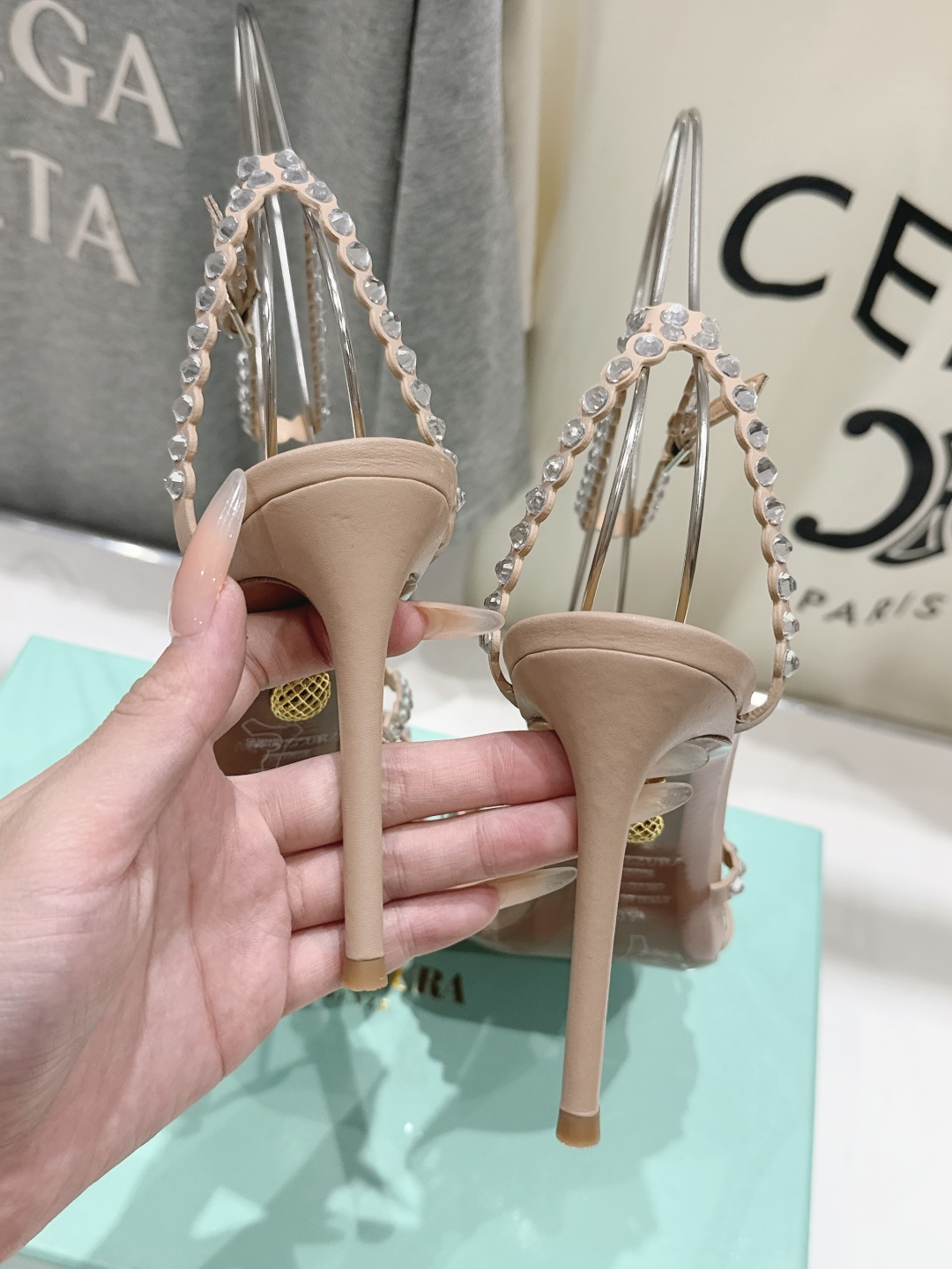 高版本出厂 凉鞋「ᴀqᴜᴀᴢᴢᴜʀᴀ」AQUAZZURA/菠萝F072 2026ss 夏季新款水钻高跟凉