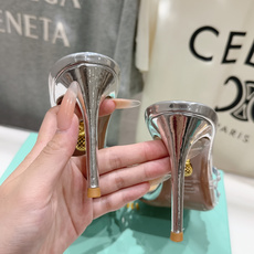 高版本出厂 拖鞋「ᴀqᴜᴀᴢᴢᴜʀᴀ」AQUAZZURA/菠萝F072 2026ss夏季新款水钻高跟拖鞋 高版本出厂 拖鞋「ᴀqᴜᴀᴢᴢᴜʀᴀ」AQUAZZURA/菠萝F072 2026ss夏季新款水钻高跟拖鞋