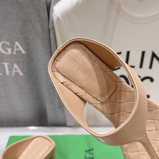 高版本出厂 Bottega Veneta/BV F065 2026ss夏季新款Parco Mule女士编织高跟夹脚拖鞋 高版本出厂 Bottega Veneta/BV F065 2026ss夏季新款Parco Mule女士编织高跟夹脚拖鞋