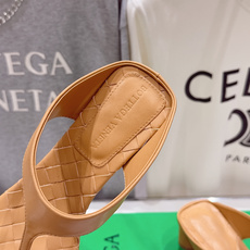 高版本出厂 Bottega Veneta/BV F065 2026ss夏季新款Parco Mule女士编织高跟夹脚拖鞋 高版本出厂 Bottega Veneta/BV F065 2026ss夏季新款Parco Mule女士编织高跟夹脚拖鞋
