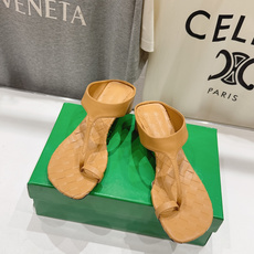 高版本出厂 Bottega Veneta/BV F065 2026ss夏季新款Parco Mule女士编织高跟夹脚拖鞋 高版本出厂 Bottega Veneta/BV F065 2026ss夏季新款Parco Mule女士编织高跟夹脚拖鞋