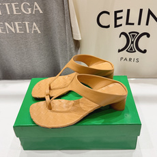 高版本出厂 Bottega Veneta/BV F065 2026ss夏季新款Parco Mule女士编织高跟夹脚拖鞋 高版本出厂 Bottega Veneta/BV F065 2026ss夏季新款Parco Mule女士编织高跟夹脚拖鞋