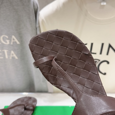 高版本出厂 Bottega Veneta/BV F065 2026ss夏季新款Parco Mule女士编织高跟夹脚拖鞋 高版本出厂 Bottega Veneta/BV F065 2026ss夏季新款Parco Mule女士编织高跟夹脚拖鞋