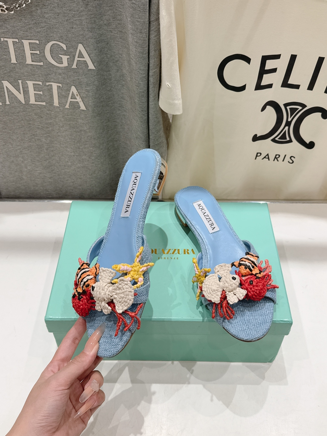 高版本出厂  「ᴀqᴜᴀᴢᴢᴜʀᴀ」AQUAZZURA/菠萝F072 2026ss夏季新款编织平底拖鞋 ________