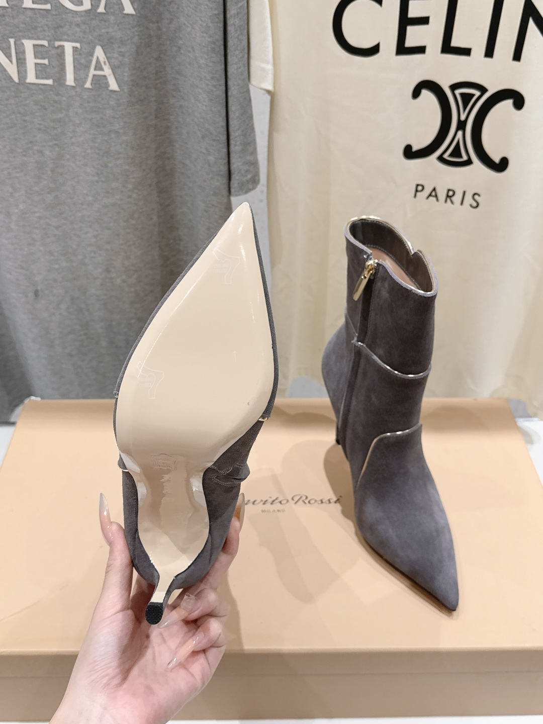高版本出厂   Gianvito Rossi/吉安维托·罗西 F025 2026ss秋冬新款性感尖头高跟短靴 Gianv