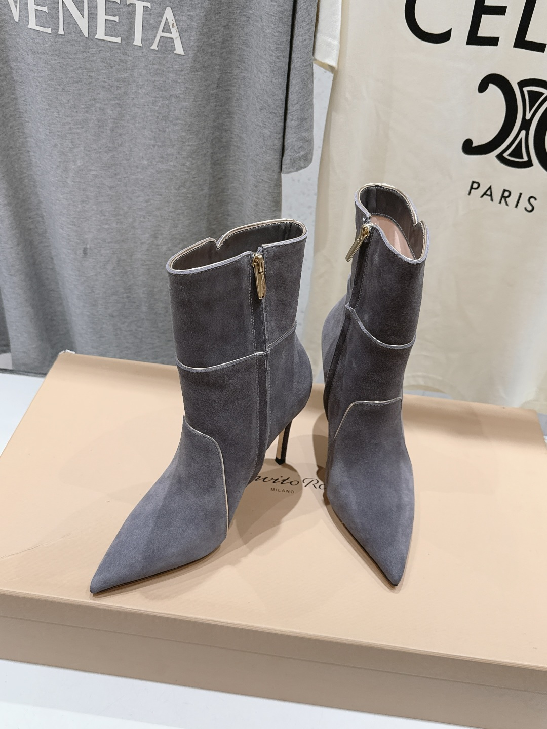 高版本出厂   Gianvito Rossi/吉安维托·罗西 F025 2026ss秋冬新款性感尖头高跟短靴 Gianv