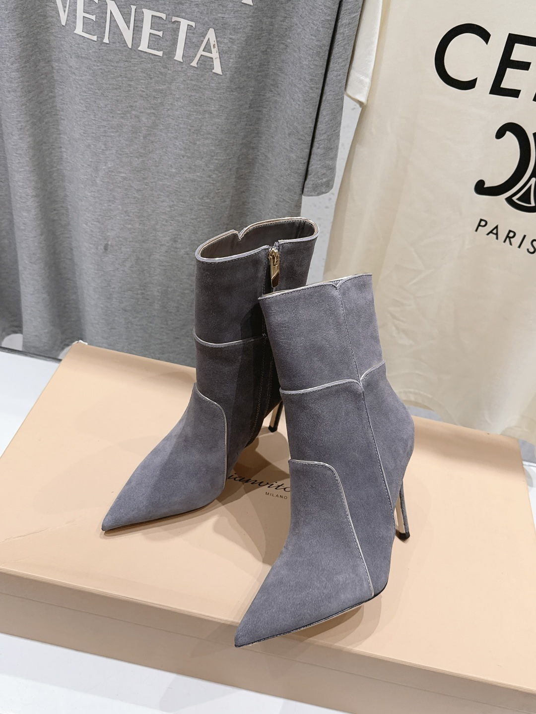 高版本出厂   Gianvito Rossi/吉安维托·罗西 F025 2026ss秋冬新款性感尖头高跟短靴 Gianv