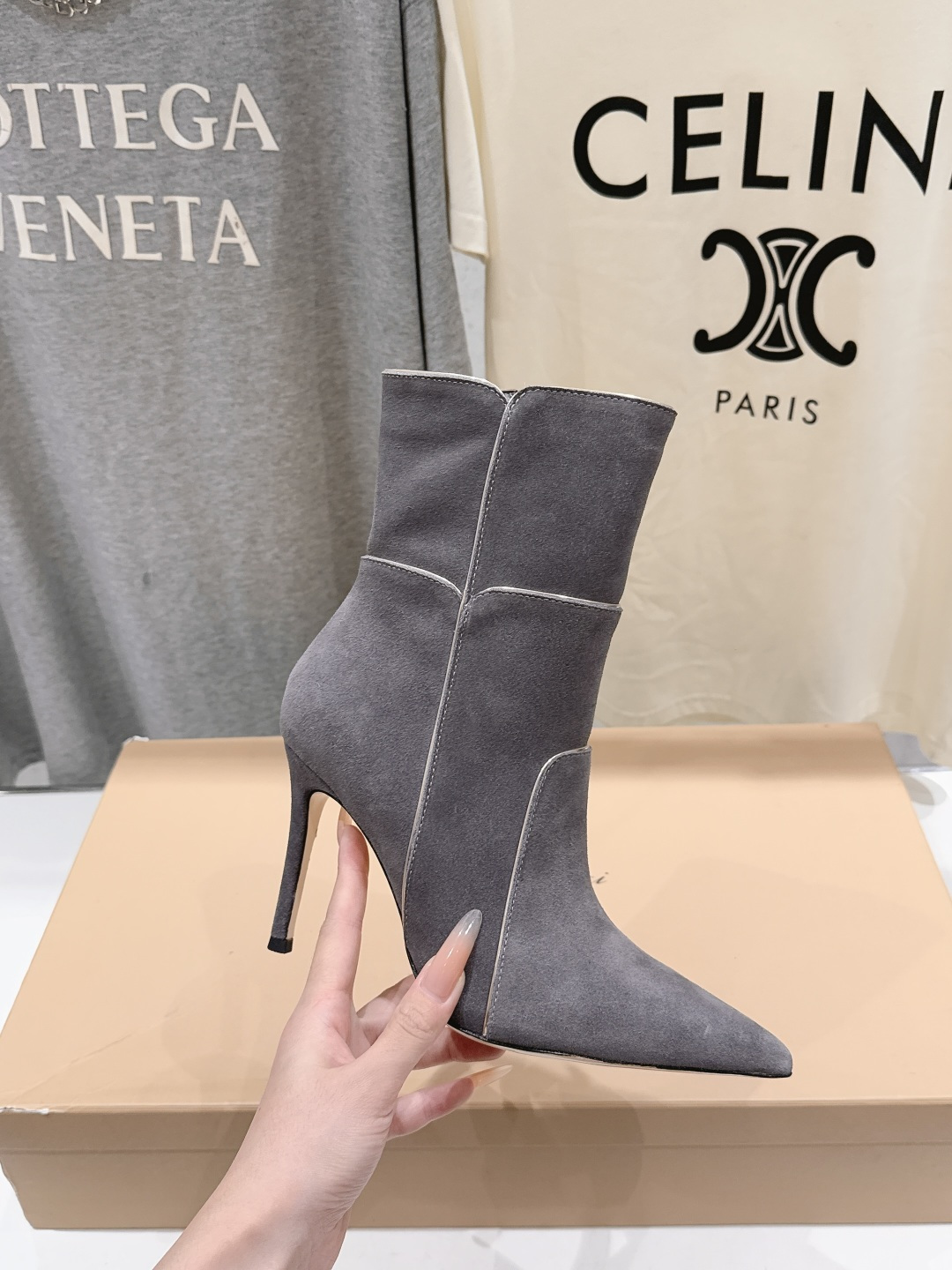 高版本出厂   Gianvito Rossi/吉安维托·罗西 F025 2026ss秋冬新款性感尖头高跟短靴 Gianv