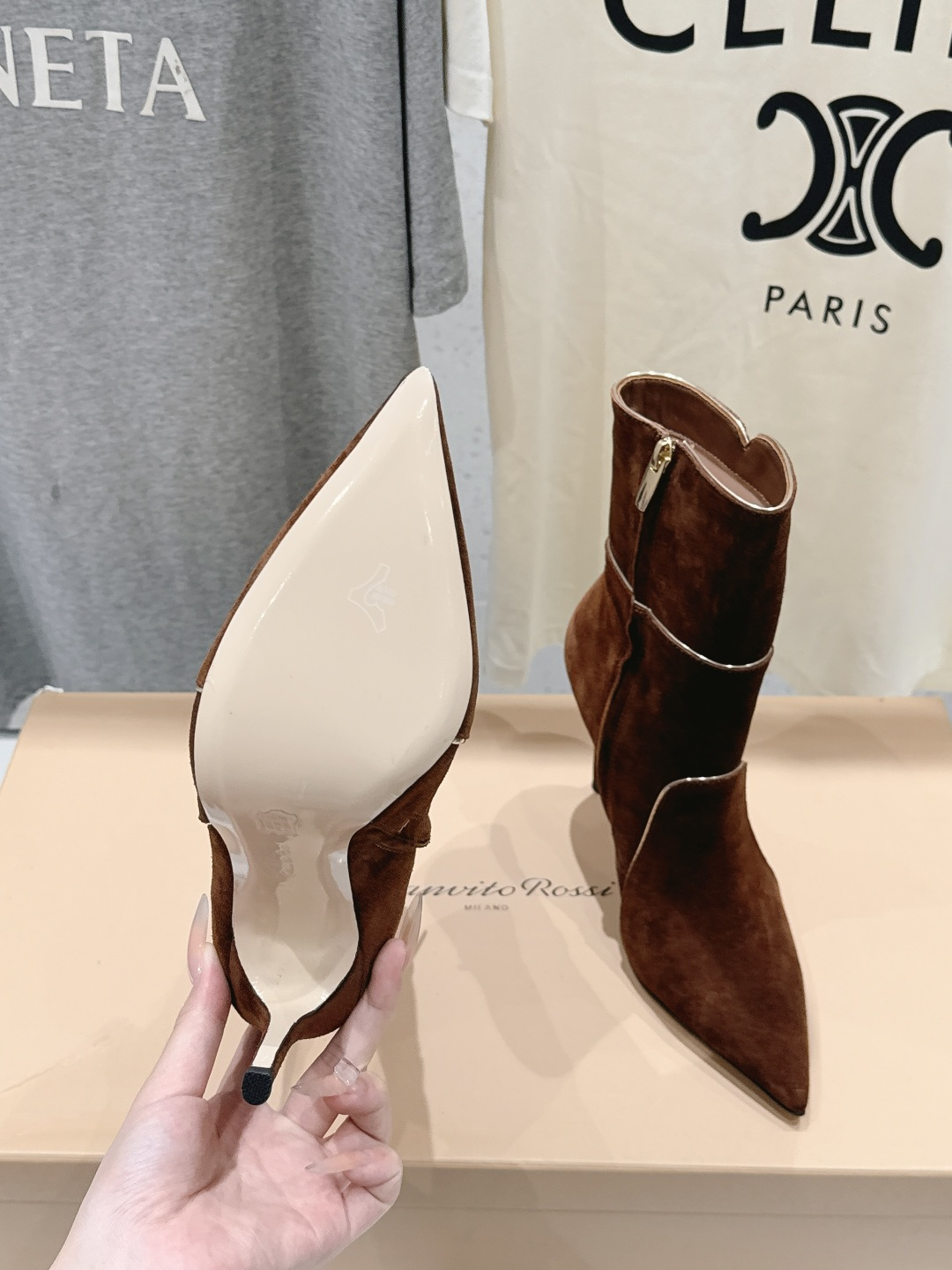 高版本出厂   Gianvito Rossi/吉安维托·罗西 F025 2026ss秋冬新款性感尖头高跟短靴 Gianv